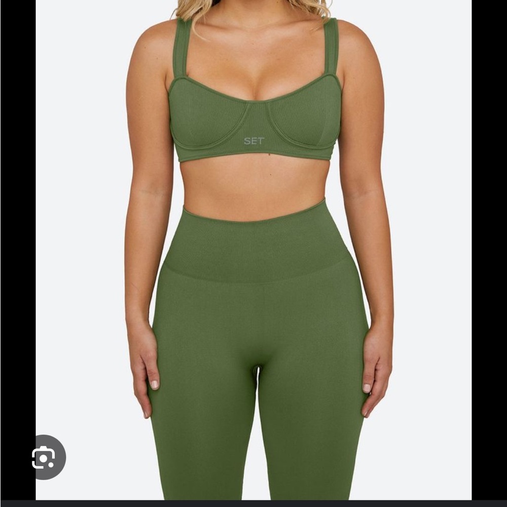 LIKE NEW SET ACTIVE Green Juice Size Small Set